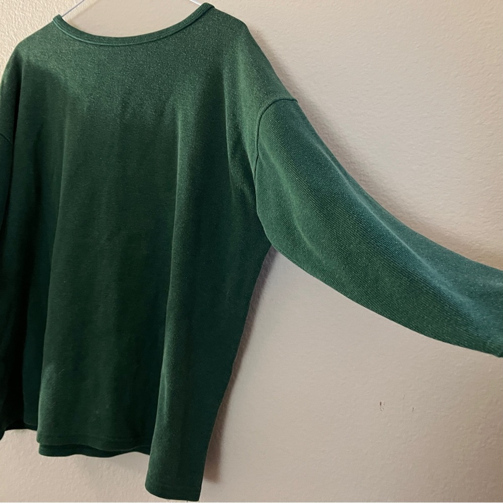 Cozy green pullover